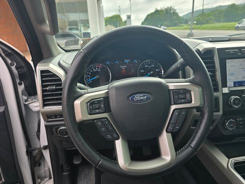 Used 2020 Ford F250 Lariat w/ Lariat Ultimate Package AWD/4WD image 22