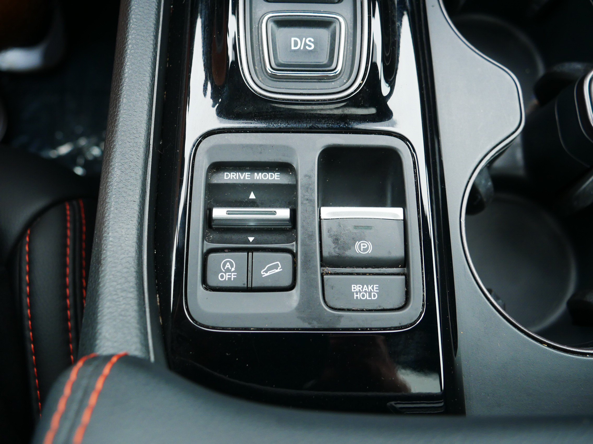 Used 2025 Honda Pilot TrailSport image 32
