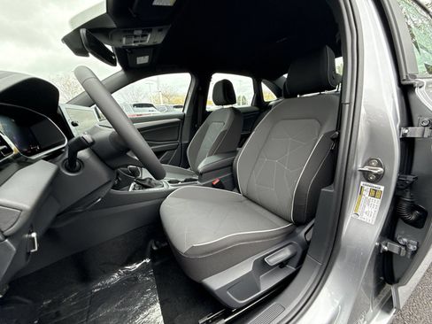 Used 2026 Volkswagen Jetta Sport FWD image 12