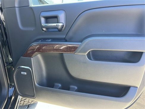 Used 2018 GMC Sierra 1500 SLT image 24