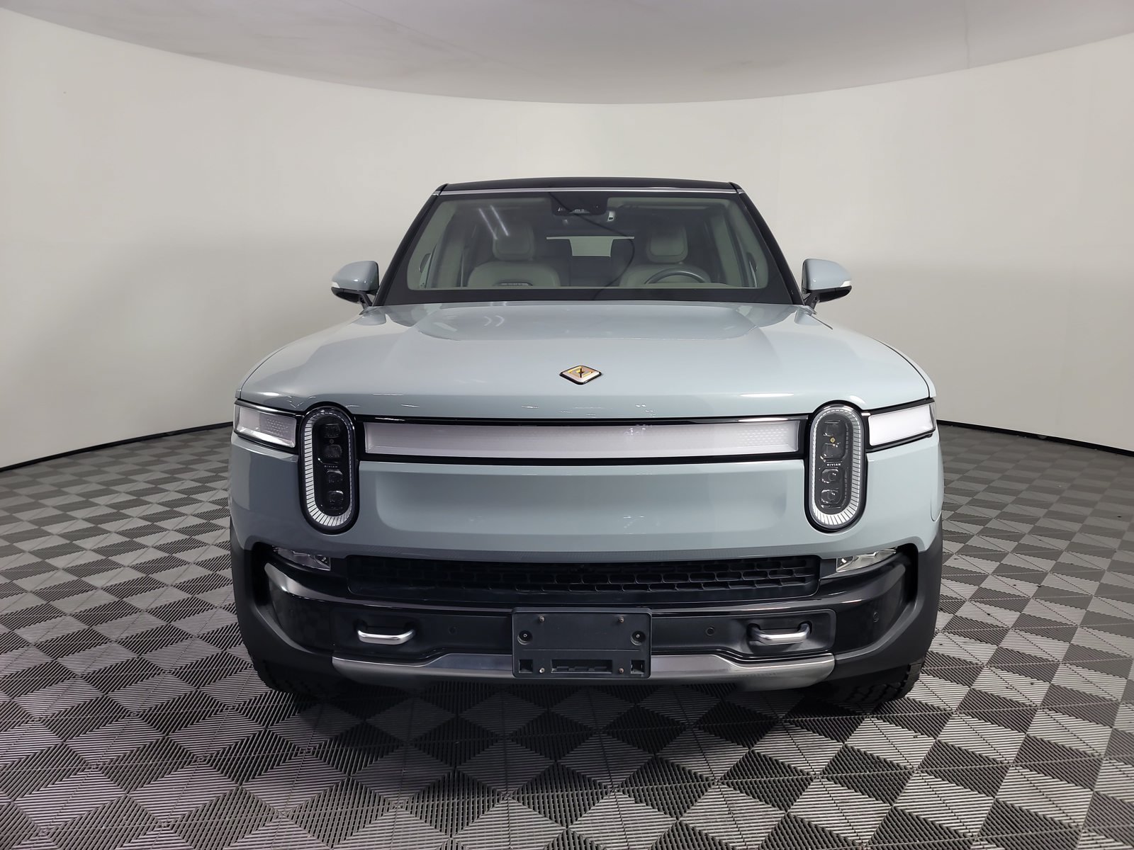 Used 2023 Rivian R1S Adventure Quad AWD/4WD image 8