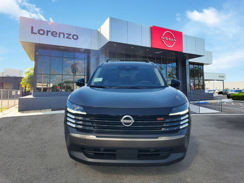 New 2026 Nissan Kicks SR image 2