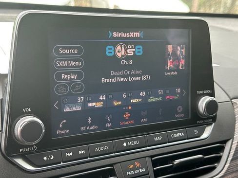 Used 2022 Nissan Altima 2.5 SL FWD image 21