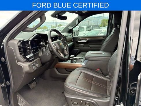 Used 2022 Chevrolet Silverado 1500 High Country w/ Technology Package AWD/4WD image 22