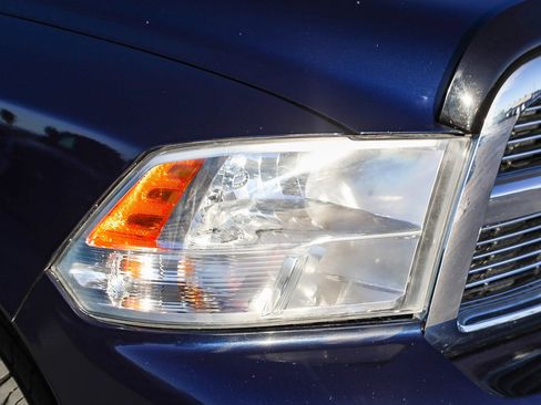 Used 2012 RAM 1500 Big Horn w/ Luxury Group image 8