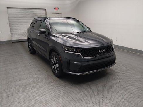 Used 2022 Kia Sorento S FWD image 13