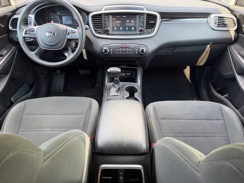Used 2020 Kia Sorento FWD V6 image 17