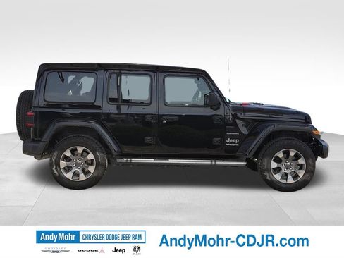 Used 2020 Jeep Wrangler Unlimited Sahara AWD/4WD image 8