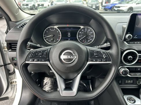 Used 2025 Nissan Sentra SV FWD image 24
