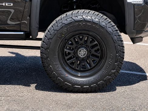 Used 2024 GMC Sierra 2500 Denali Ultimate AWD/4WD image 13