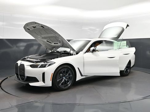 New 2026 BMW i4 eDrive40 w/ Premium Package RWD image 51
