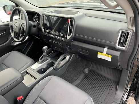 New 2026 Nissan Frontier SV w/ Tow Package image 22