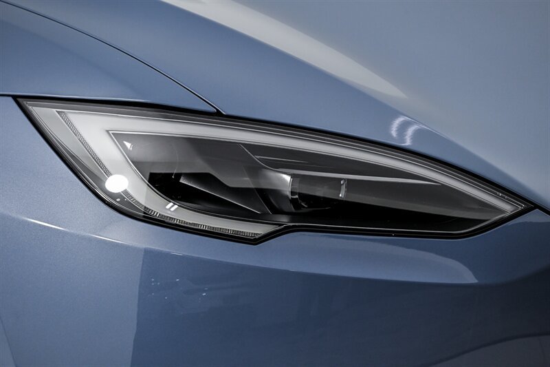 Used 2026 Tesla Model S Plaid AWD/4WD image 4