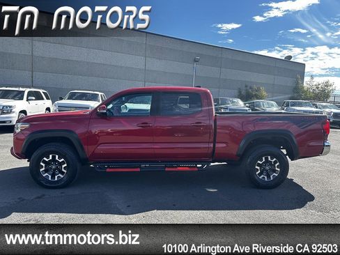 Used 2019 Toyota Tacoma TRD Off-Road image 3