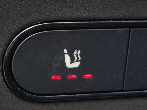 Used 2025 Mercedes-Benz Sprinter 2500 image 18