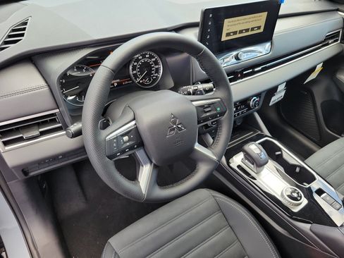 New 2026 Mitsubishi Outlander AWD image 20