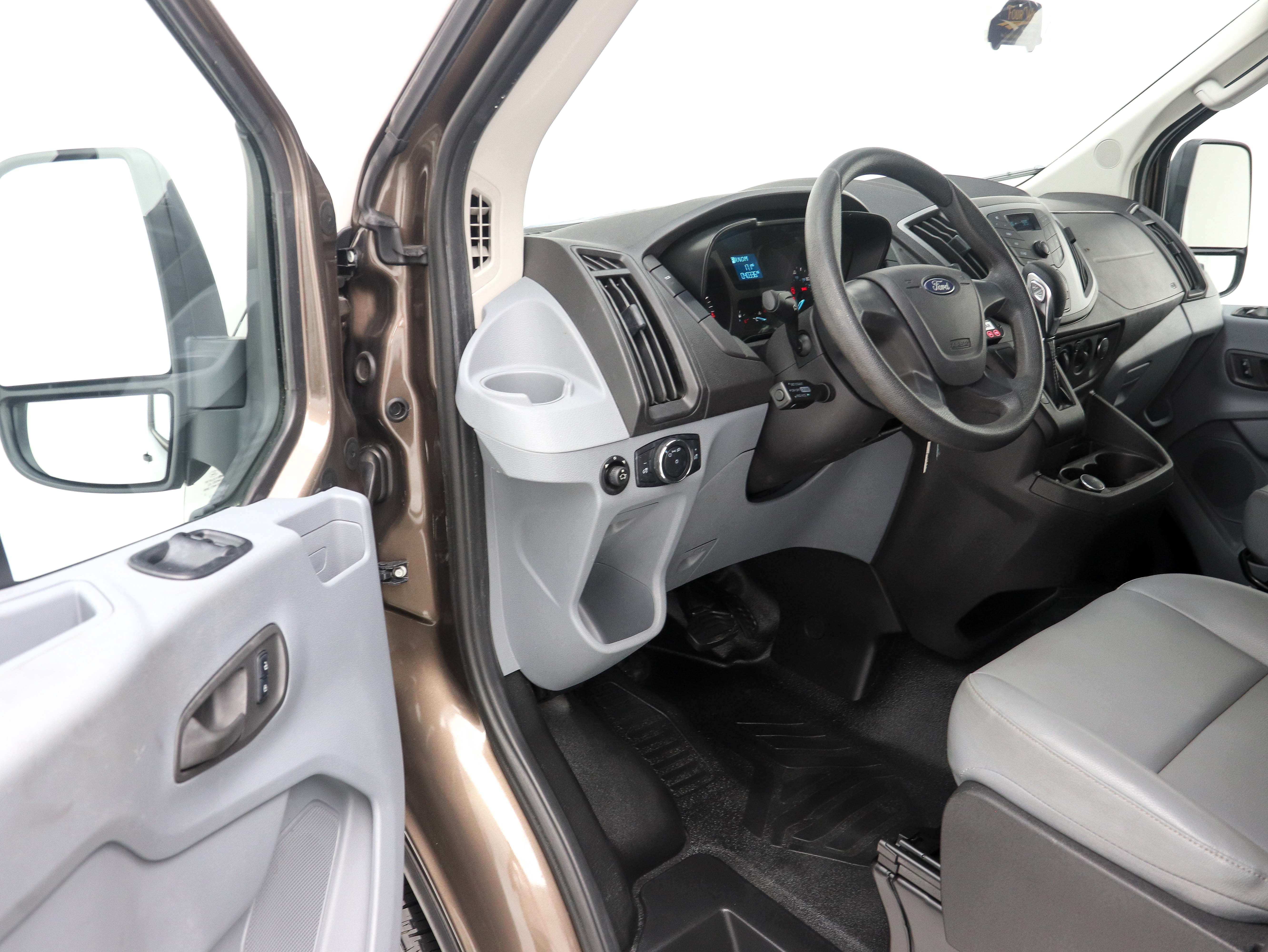 Used 2017 Ford Transit 350 XL RWD image 21