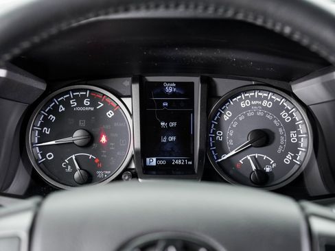 Used 2021 Toyota Tacoma TRD Sport image 14