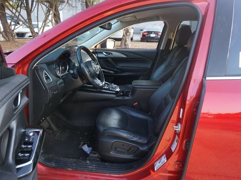 Used 2020 MAZDA CX-9 Touring FWD image 2