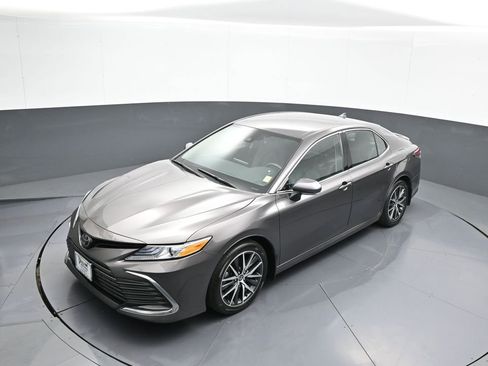Certified 2023 Toyota Camry XLE w/ Cold Weather Package AWD/4WD image 33