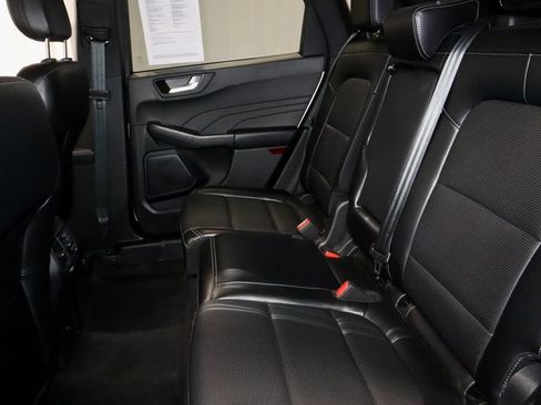 Certified 2024 Ford Escape Platinum AWD/4WD image 25