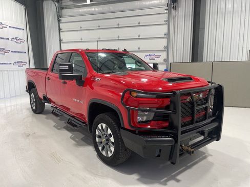 Used 2025 Chevrolet Silverado 2500 Custom w/ Custom Convenience Package image 8
