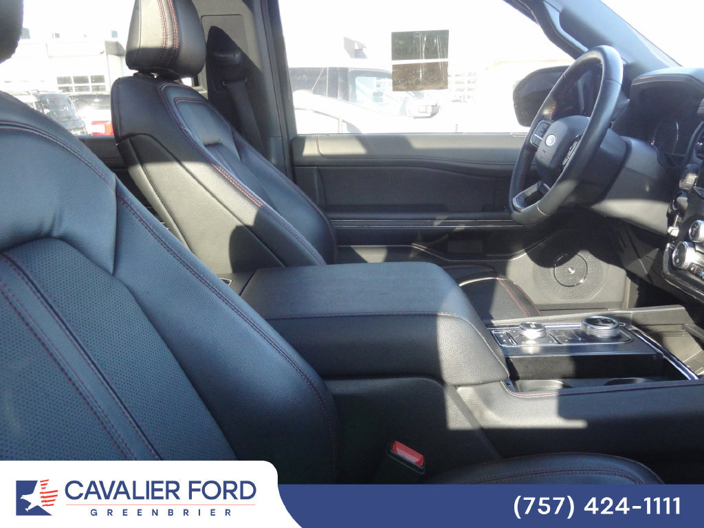 Used 2023 Ford Expedition Max Limited AWD/4WD image 11