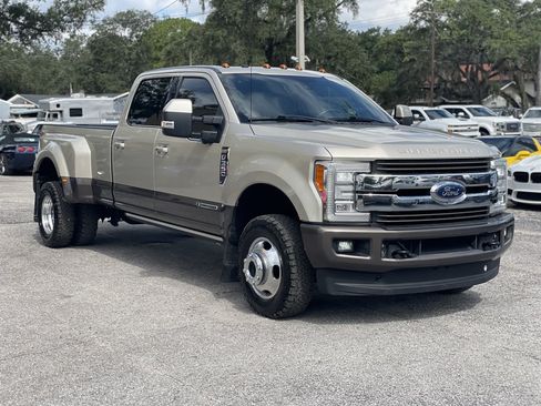 Used 2017 Ford F350 King Ranch w/ King Ranch Ultimate Package AWD/4WD image 20