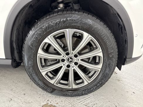 Certified 2026 Mercedes-Benz GLC 300 image 12