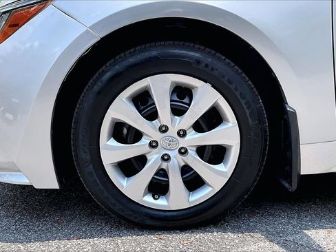 Used 2026 Toyota Corolla LE FWD image 35