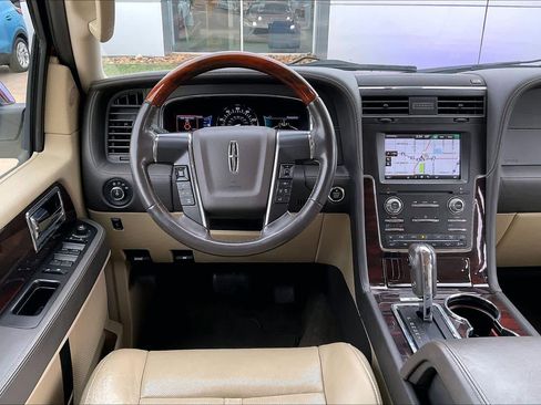 Used 2015 Lincoln Navigator L w/ Equipment Group 101A Reserve image 7