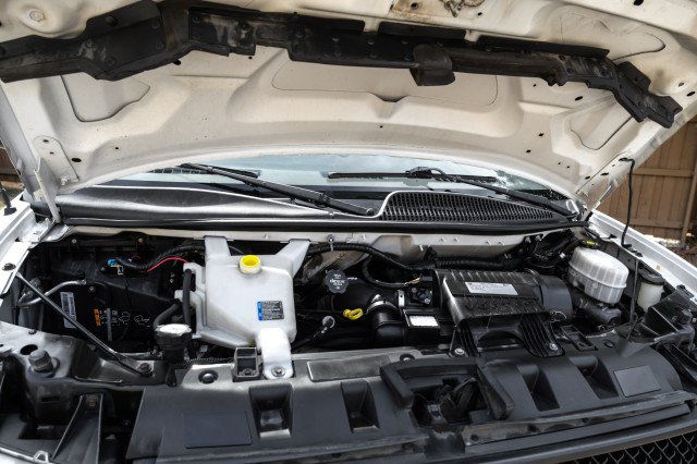 Used 2018 Chevrolet Express 2500 w/ Driver Convenience Package RWD image 35