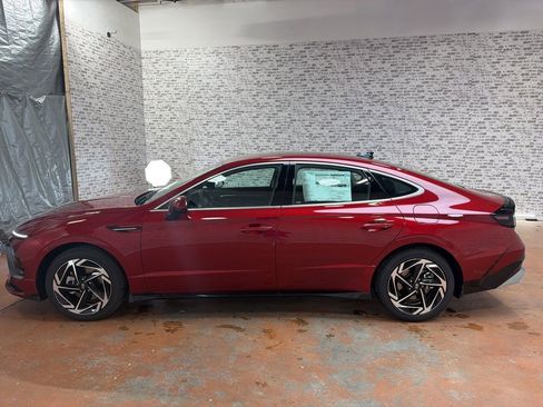 New 2026 Hyundai Sonata SEL FWD image 4