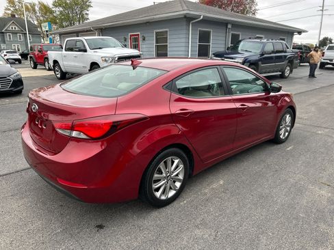 Used 2014 Hyundai Elantra SE w/ Option Group 02 image 3