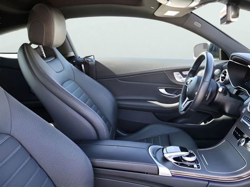 Used 2019 Mercedes-Benz C 300 4MATIC Coupe image 9