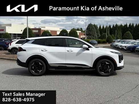 New 2026 Kia Sportage EX w/ EX Panorama Roof Package image 6