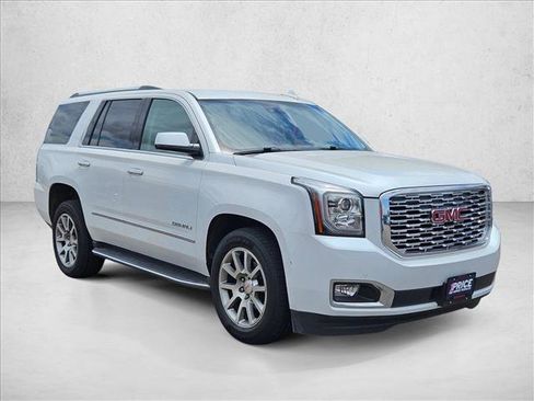 Used 2019 GMC Yukon Denali image 3