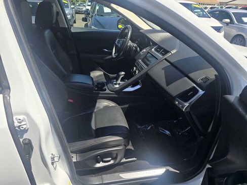 Used 2020 Jaguar E-PACE AWD/4WD image 37