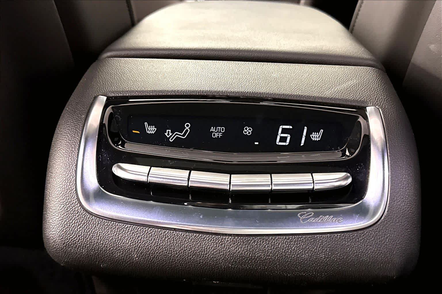Used 2025 Cadillac XT6 Sport AWD/4WD image 32