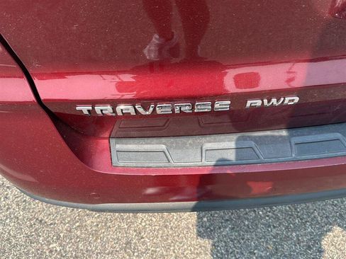 Used 2017 Chevrolet Traverse LT AWD/4WD image 10