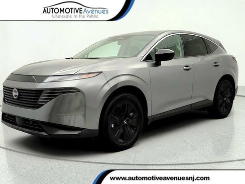 Used 2025 Nissan Murano SV AWD/4WD image 1