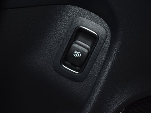 New 2026 Mercedes-Benz CLA 250 4MATIC image 6