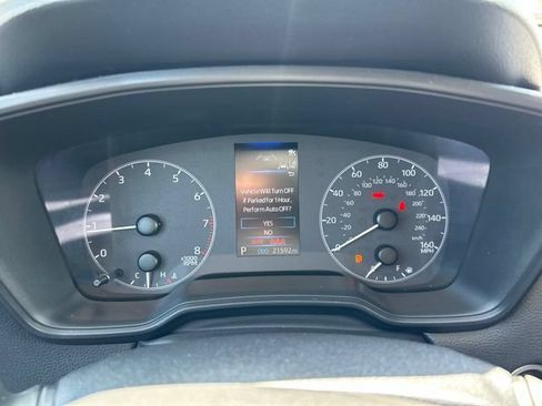 Used 2023 Toyota Corolla Cross LE AWD/4WD image 12