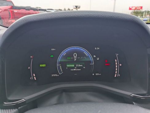 Used 2025 Toyota Camry SE w/ Convenience Package image 30