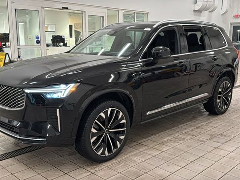 New 2026 Volvo XC90 T8 Ultra w/ Protection Package Premier AWD/4WD image 9