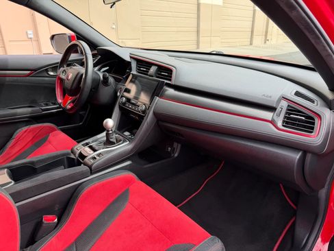 Used 2018 Honda Civic Type R image 14