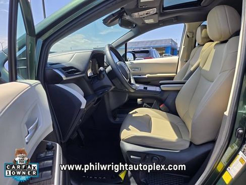 Used 2022 Toyota Sienna XLE FWD image 9