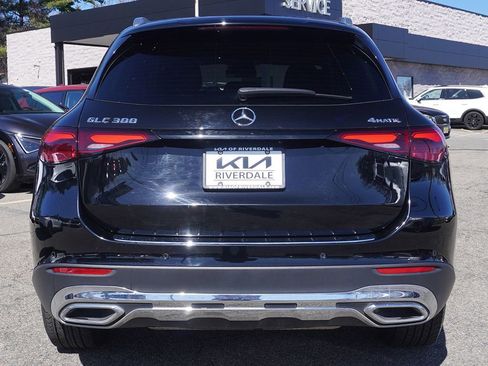 Used 2023 Mercedes-Benz GLC 300 4MATIC image 12