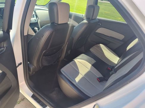 Used 2011 Chevrolet Equinox LTZ image 6