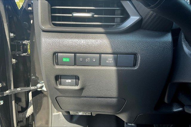 Used 2025 Nissan Sentra S FWD image 14